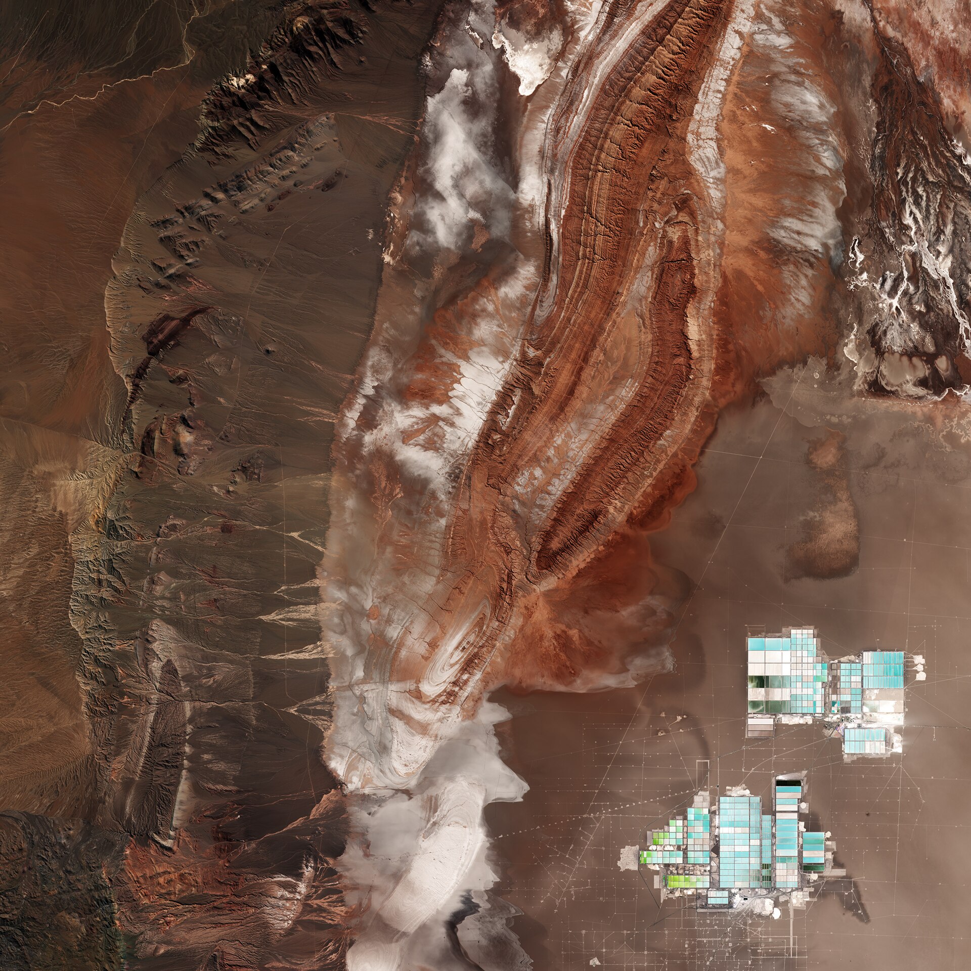 From the Salar de Atacama salt flat in the east to the Cordillera Domeyko mountains in the west,  Sentinel-2 takes us over part of the Ataca